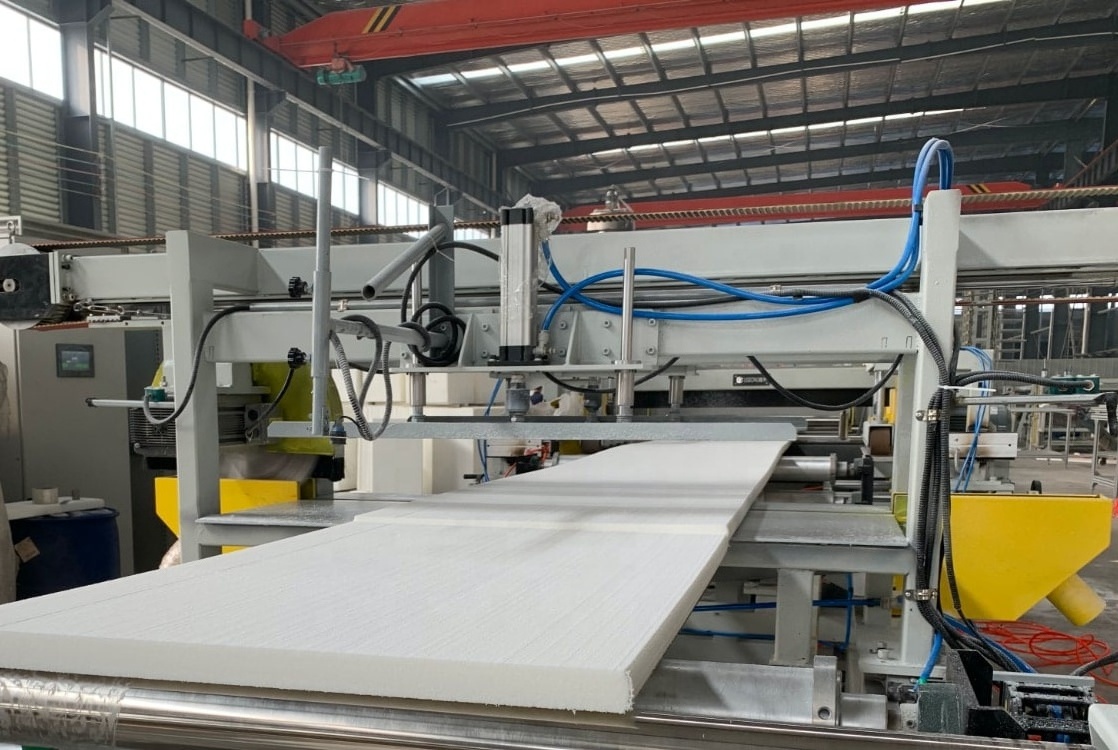 China XPE IXPE plastic plate sheet making machine XPE IXPE foaming sheet extrusion