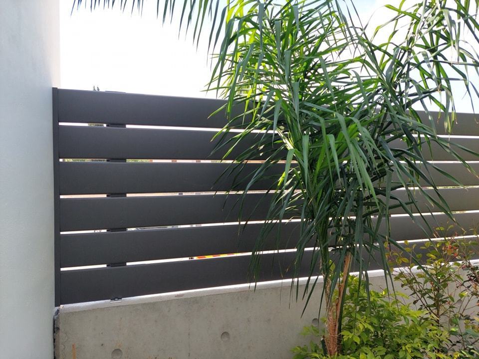 China Aluminum Fencing 6ft Panel Material Outdoor Pools And Gates For Houses Garden Balcony Fence Covering Privacy