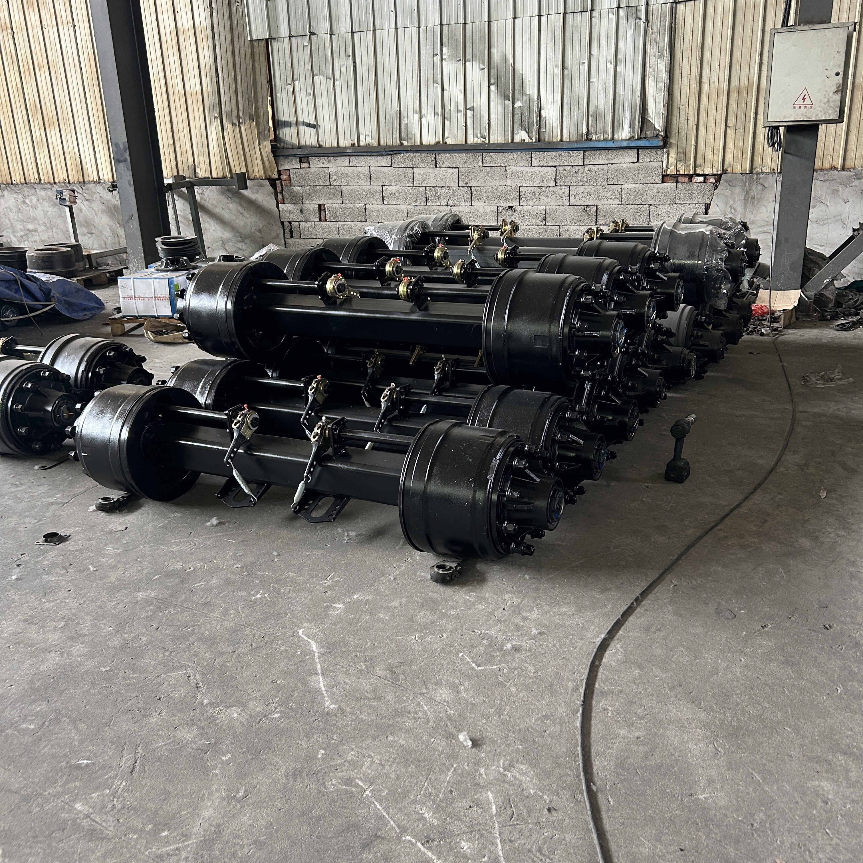 Customization of German style 16T axle American style 14 ton semi-trailer bracket for factory supplier semi-trailer parts