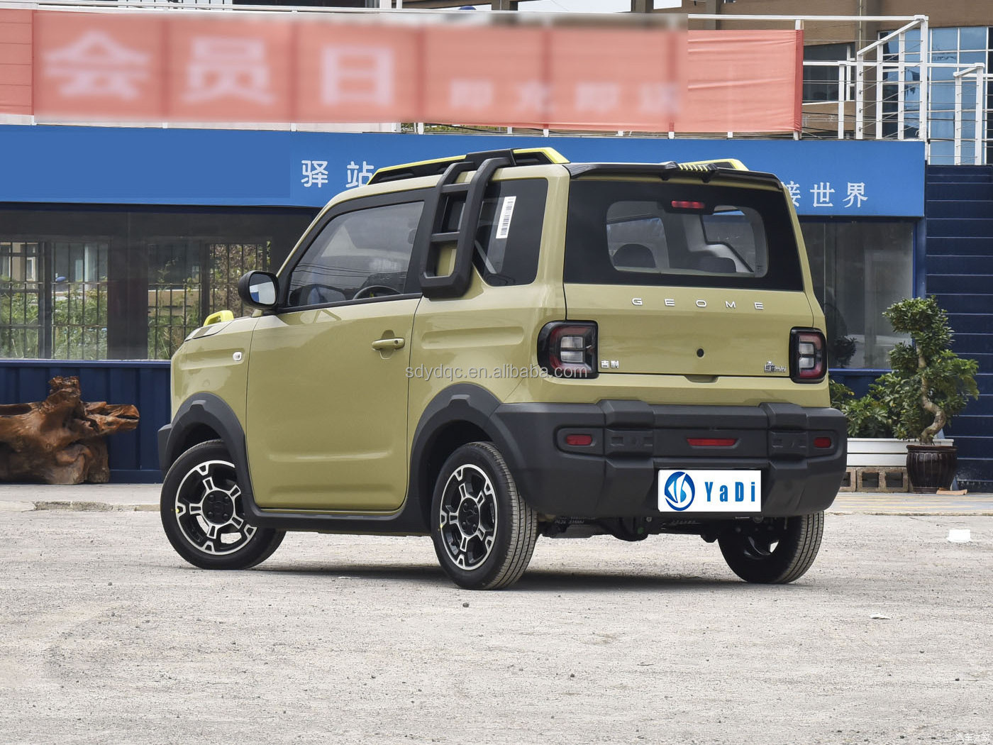 2023 Hot sale GEELY Panda Mini EV 4 Seats Cute Small Electric cheap Car for Adult Daily Transport