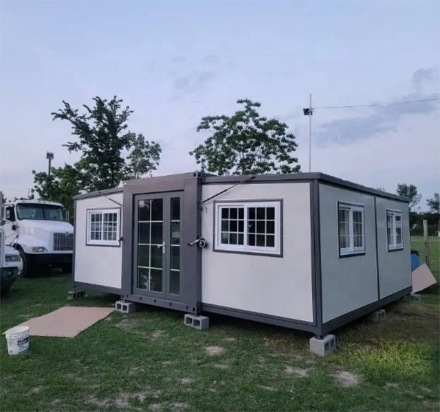 Foldable Building 2 Bedroom Portable Modular Home China Shipping 20ft 40ft Expandable Folding Container House and Other House