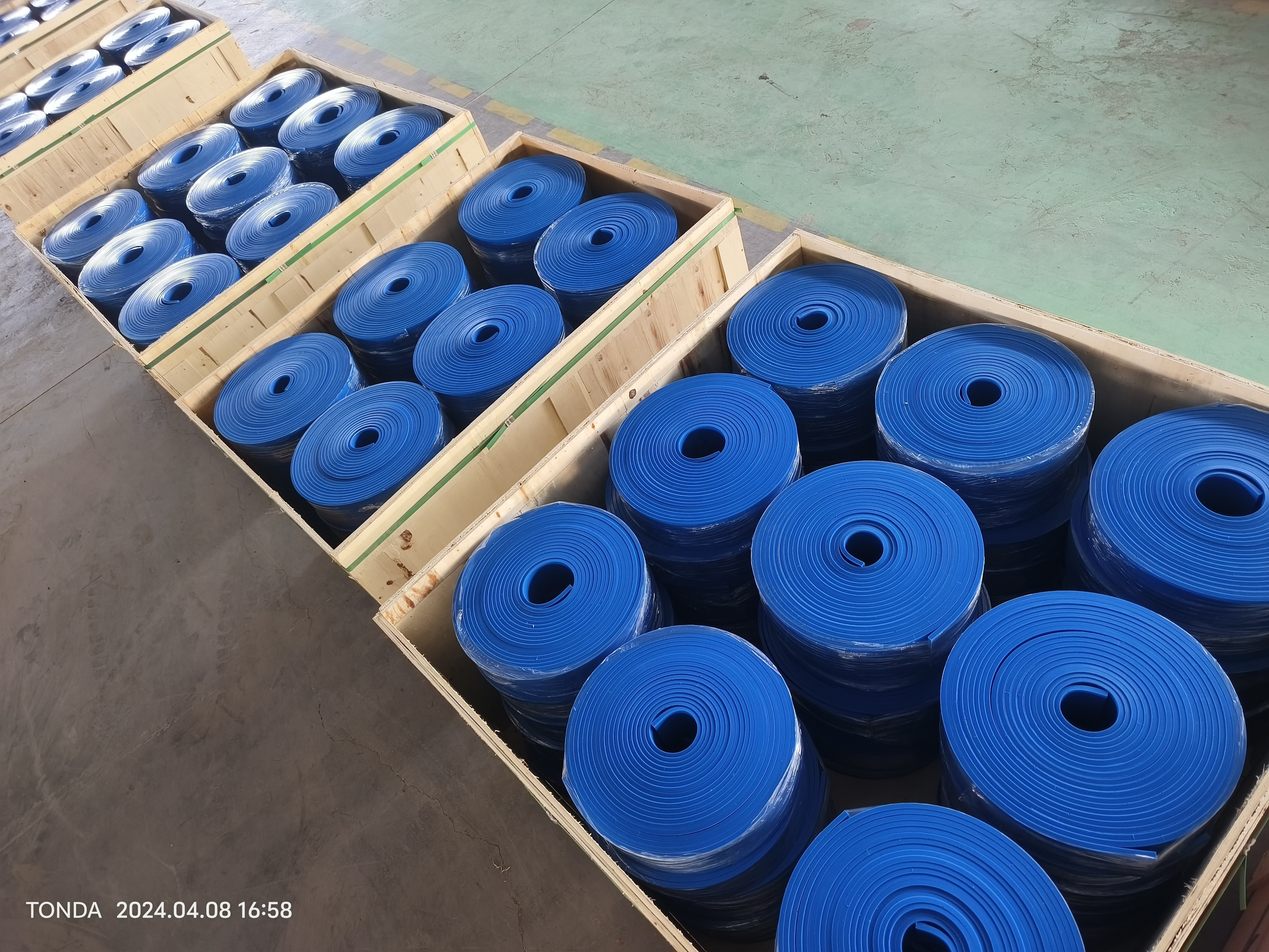 Tonda Fras MDI 15 Meters Long Conveyor Polyurethane Skirting Sheet Scraper Rubber Sheets