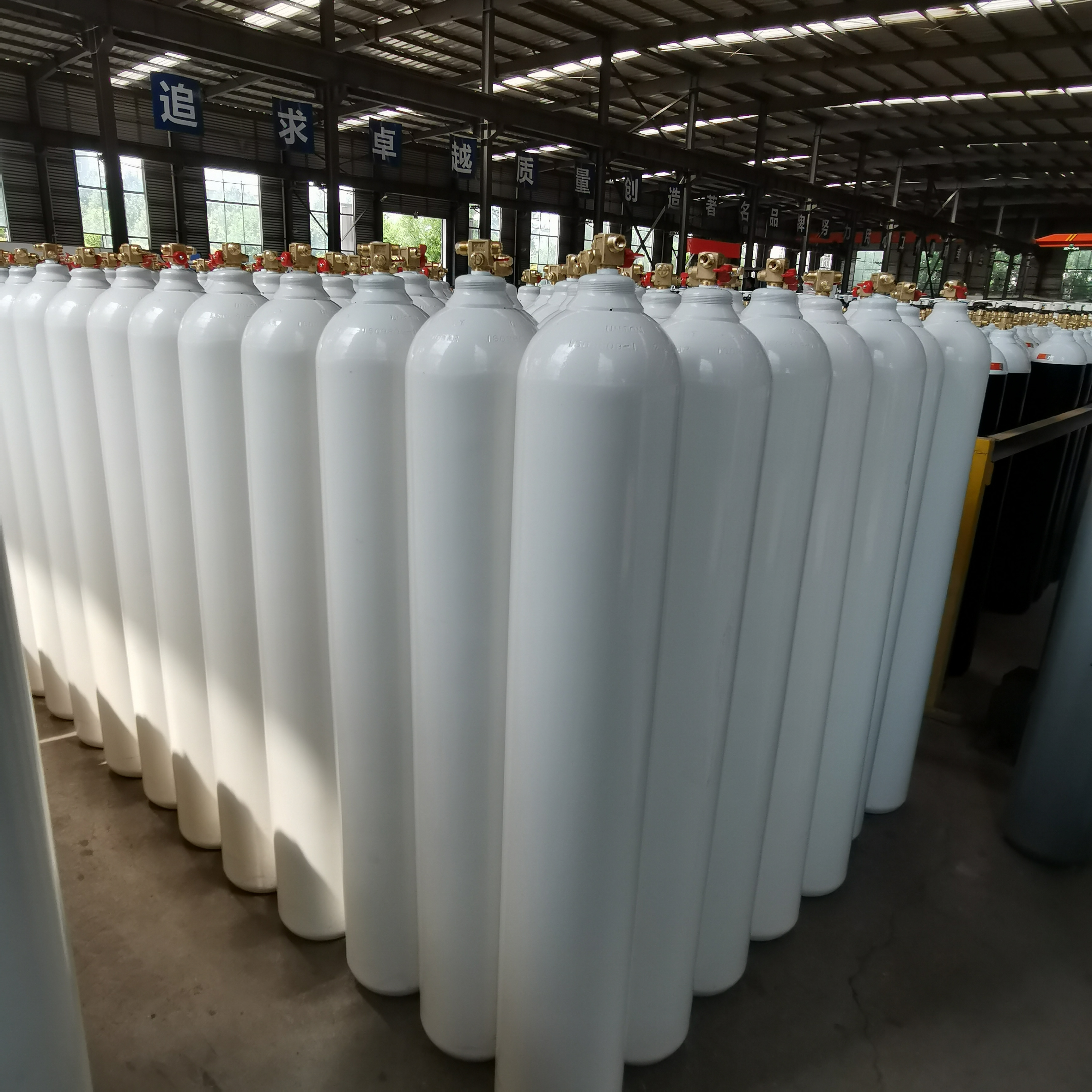 iso standard gas cylinder manufacturer price 48kg helium gas cylinder