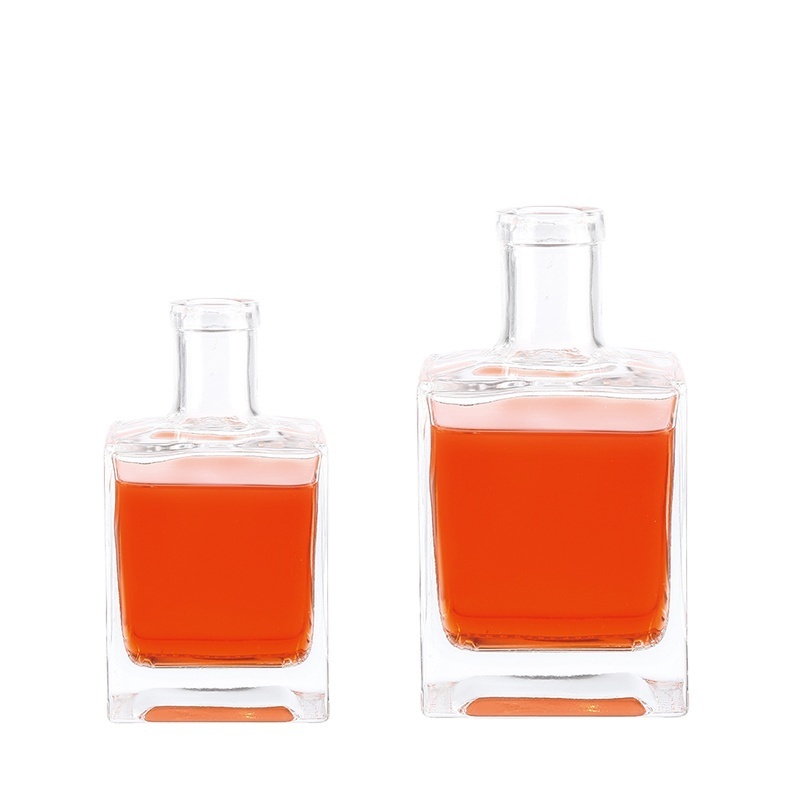 hot sale wine glass bottle 375ml 500ml 650ml 700ml 750ml Corked Round Glass Bottle For Vodka Whiskey Rum Gin