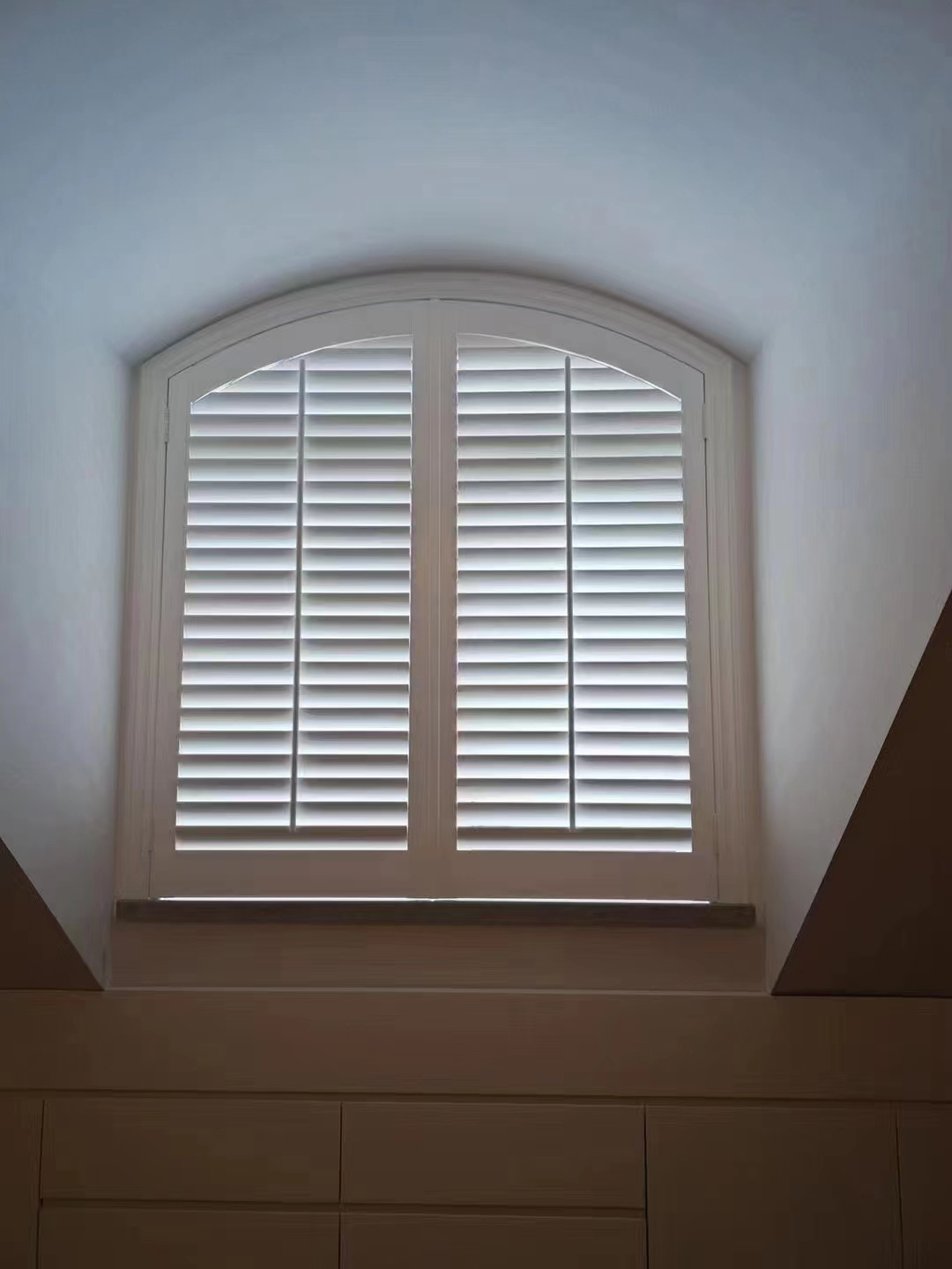 Factory Wholesale Plantation Shutters Ivy louver Windows  Horizontal Shutters for Windows PVC Shutter