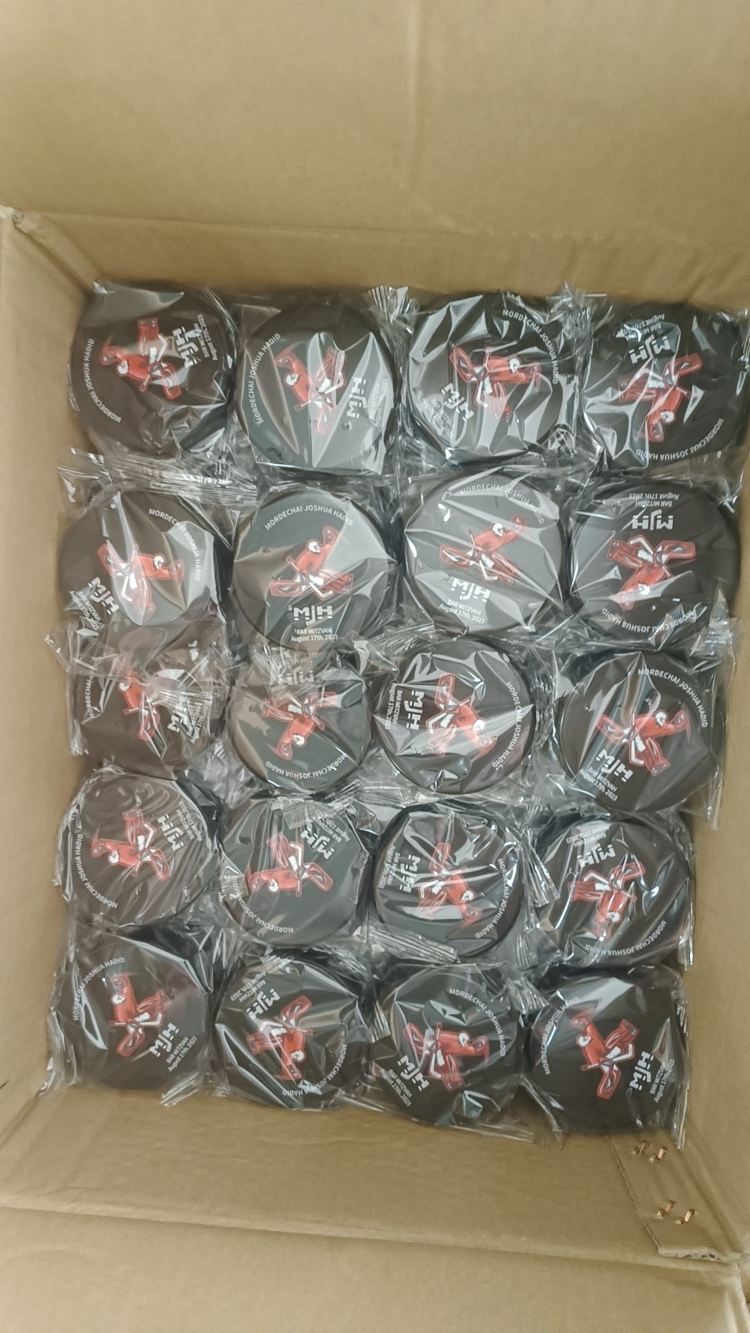 wholesale custom colors printing rubber ice hockey pucks with logo