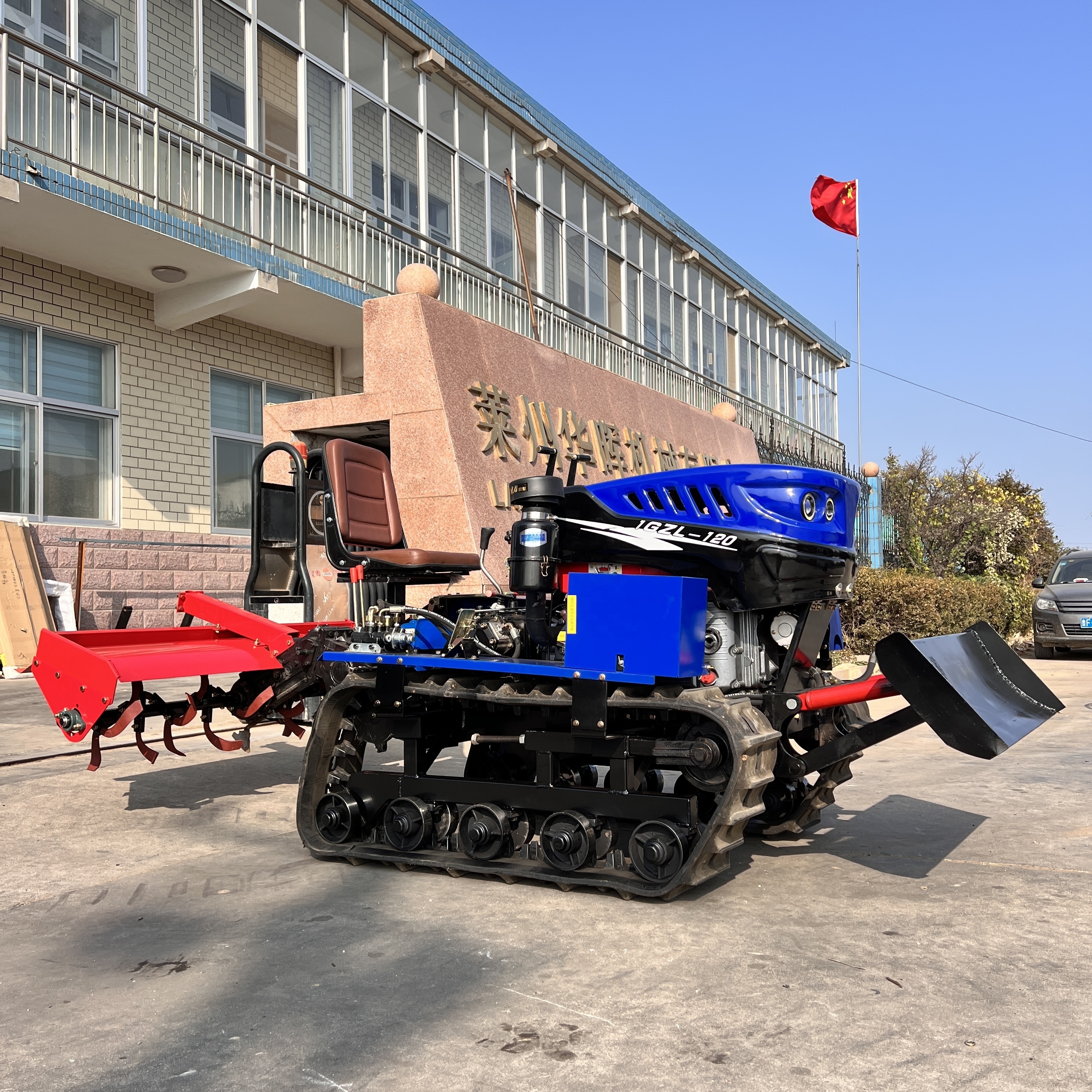 YS Riding Fully Geared Track Rototiller  25HP 35HP Tiller Cultivator Mini Farm Crawler Tractor