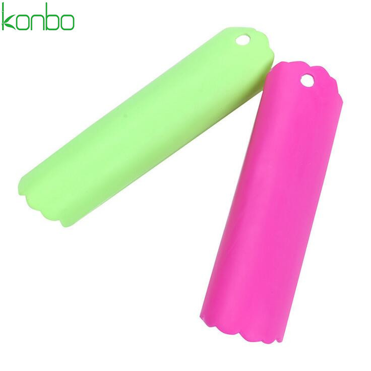 Silicone kitchen gadgets vegetable garlic peeler slicer press running roller