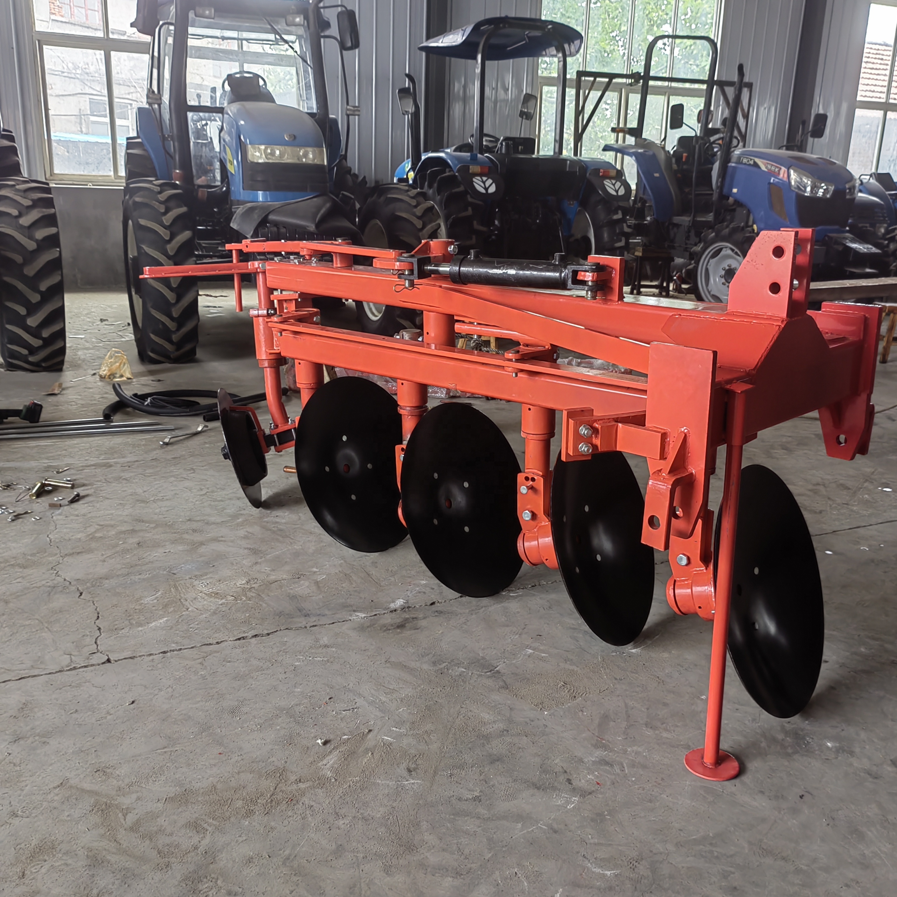 Maize planter tractor accessories 4 rows /6 rows corn drill maize seeder planter for farm work tractor