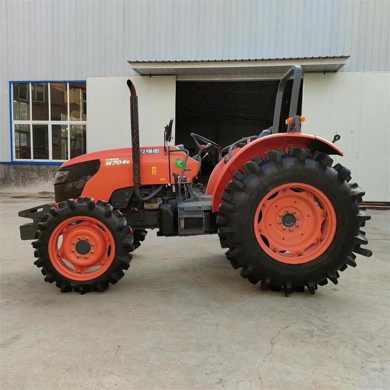 70hp Multifunction Agriculture Tractors Used Farmer Tractors Compact KUBOTA Tractors 4 Cylinder Diesel Engine