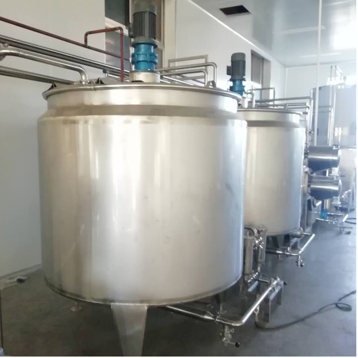 100l-50000l Stainless Steel Liquid Mixing Tank With Agitator Electric Heating Vessel Jacketed