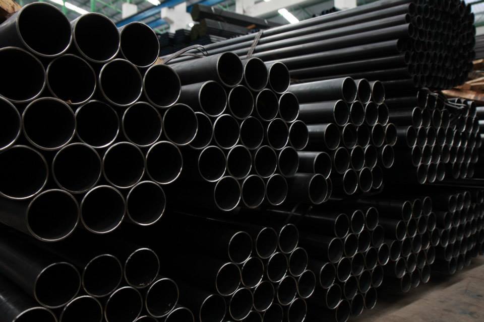 Astm api 5l ERW Sch 40 80 a106 grb price per ton hot rolled steel pipe st35.8 seamless steel carbon pipe /tube