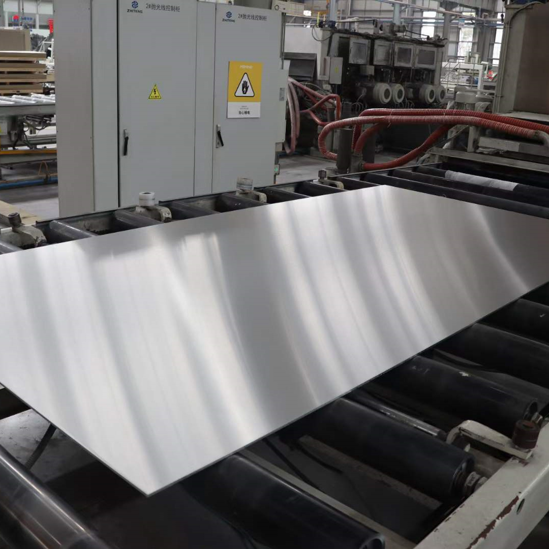 Thin & Regular Thick Plate Aluminum Alloy in Sheet Form with Machinable Bends for Welding Punching & Cutting Services