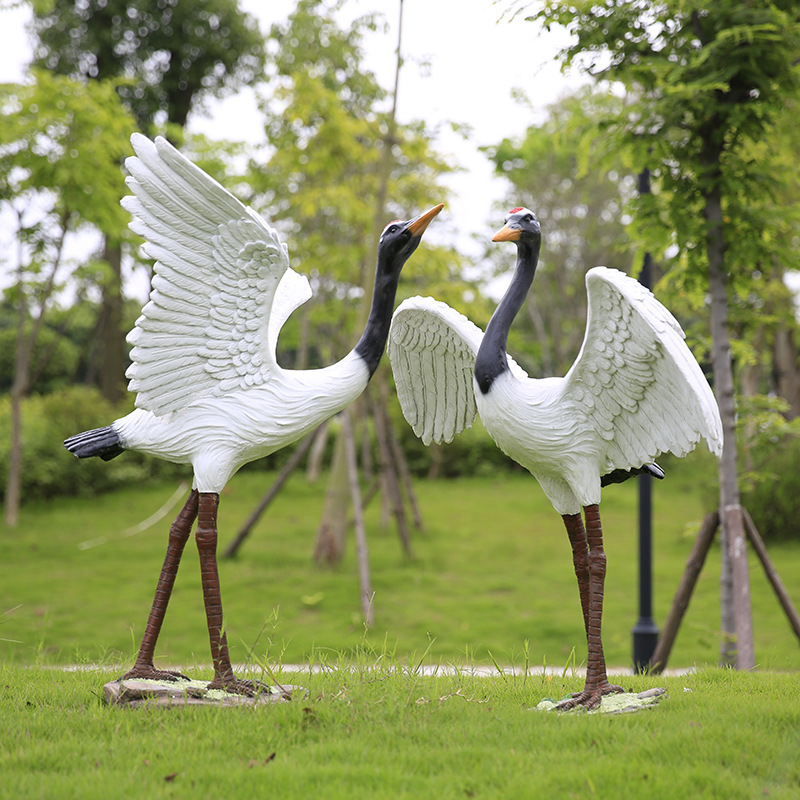 SE7ART Custom Water Fountains Outdoor Garden Decoration FRP Life Size Eurasian Common Red-crowned Siberian Egret Crane Sculpture