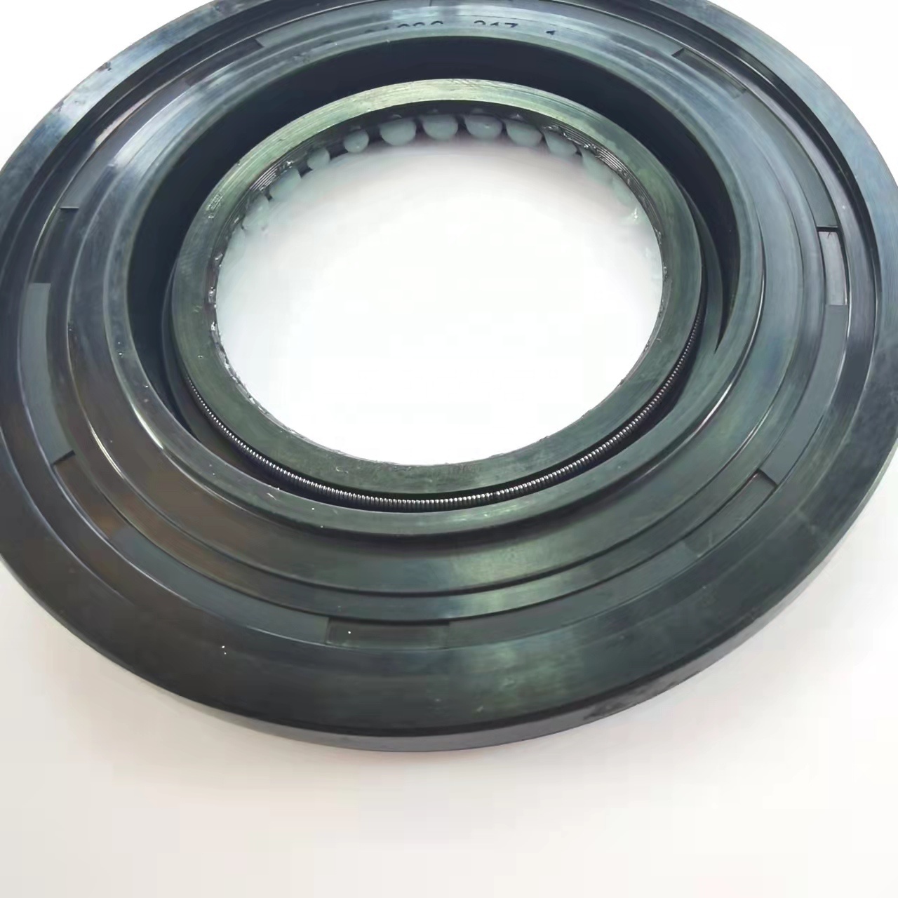 XTSEAO 894336317 49*100*8/10  oil  seal for Front Axle Shaft Oil Seal  NBR FPM nylon oil seal