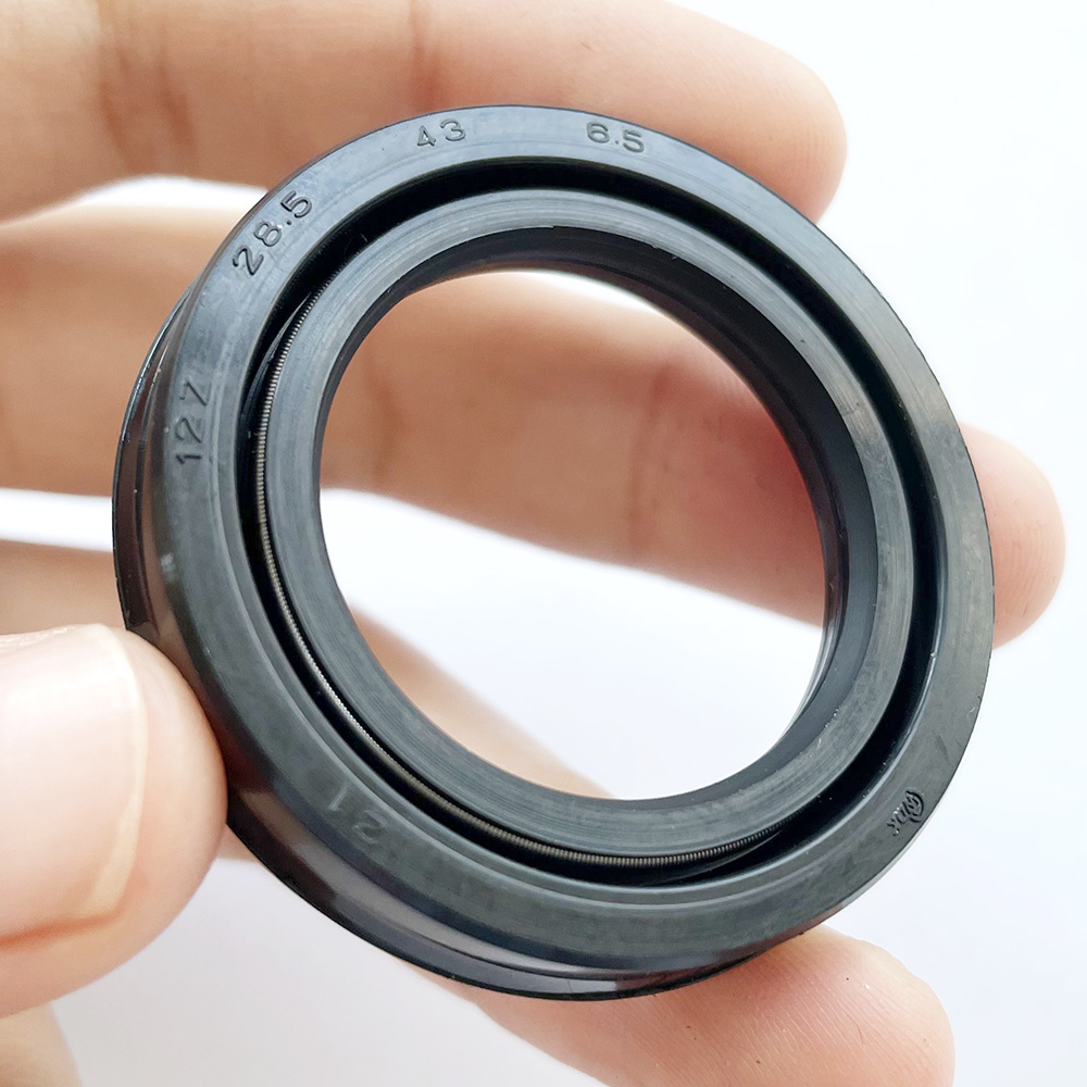 NBR seal  in seals for auto parts in size 28.5*43*6.5 FPM nylon oil seal