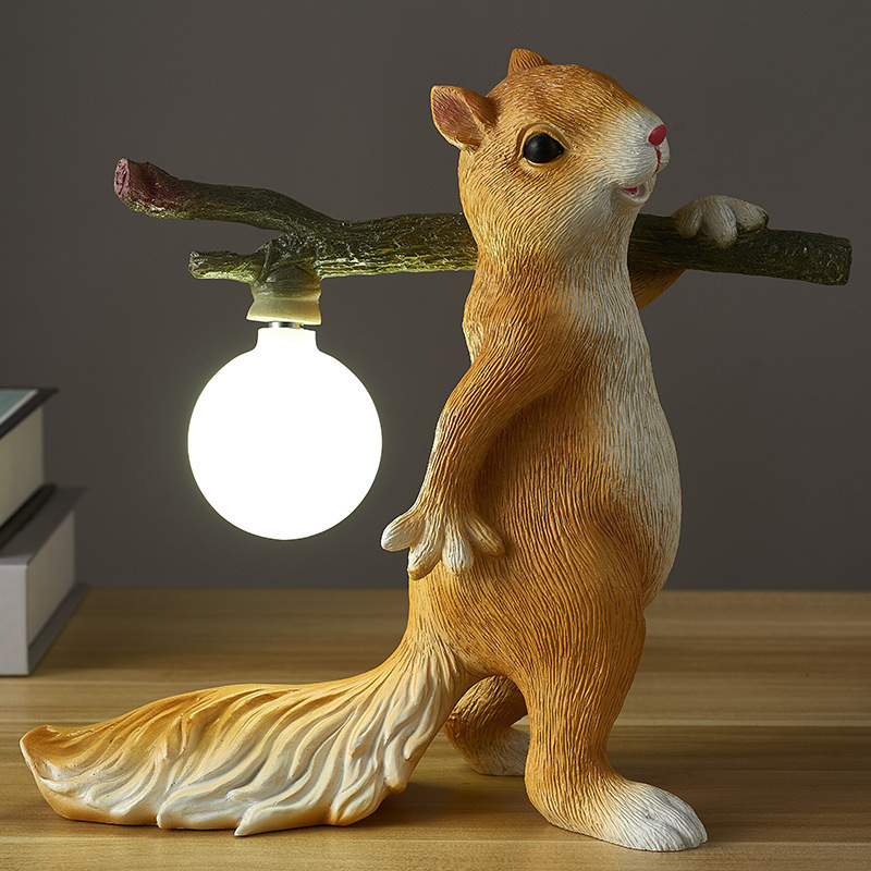 Bedroom Bedside Lamp Nordic Creative Designer Cartoon Animal Squirrel Table Lamp Children's Gift Light Luxury Ornaments