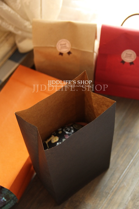 Custom Your Own Logo Shopping Packaging Glitter Kraft Brown Paper Small Quantity Mini Christmas Gift Bags in Bulk with Handles