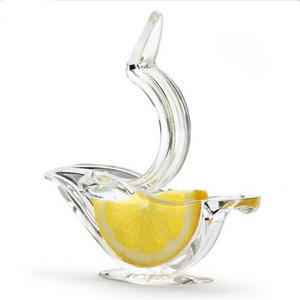 Seaygift dropshipping europe custom plastic acrylic manual transparent small fruit juicer art bird lemon juicer squeezer