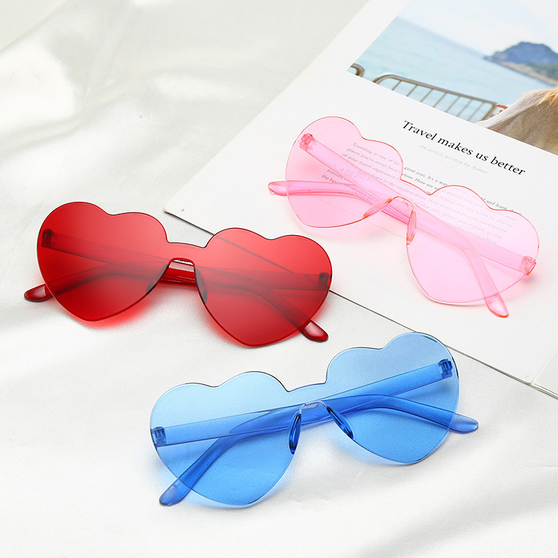 Seaygift 2021 popular fashion pink white heart shape sunglasses trendy large UV400 sun glasses custom girls women sunglasses