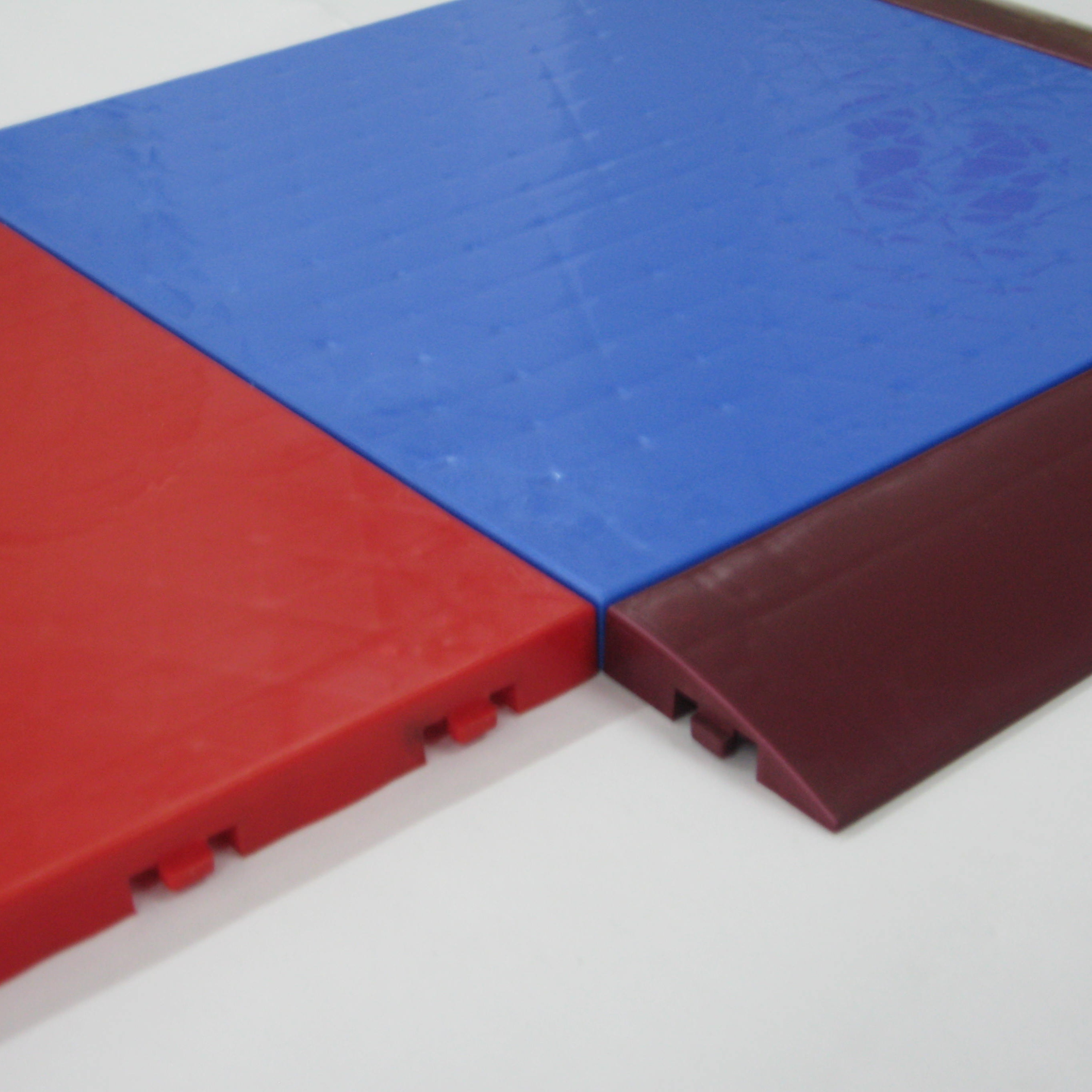 Economical PP interlock cost to build futsal flooring court