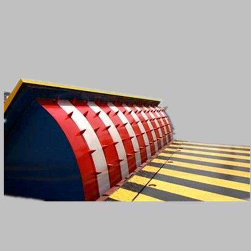 Remote control anti-terrorist automatic hydraulic traffic road blocker barrier tyre killer with spike rising bollards