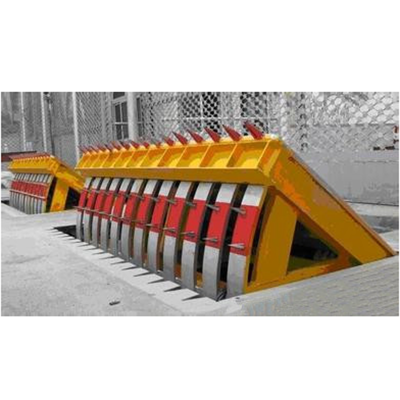 Remote control anti-terrorist automatic hydraulic traffic road blocker barrier tyre killer with spike rising bollards