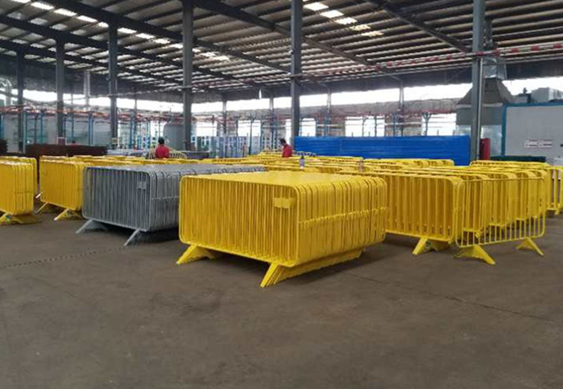 Flat Feet Crowd Control Barrier Outdoor Temporary Fence Panels Horse Retractable Steel Fence