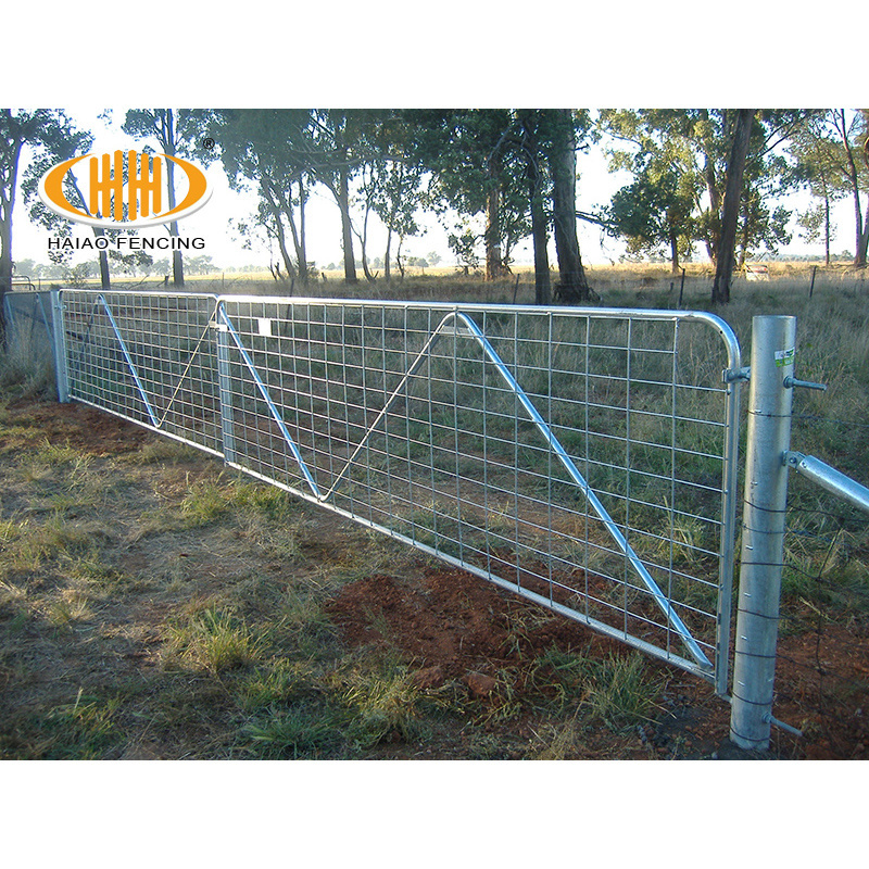 Factory sale hot dipped galvanized farm fence and gate