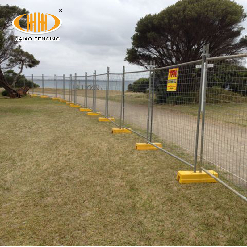 2.1x2.4m high quality metal legs temporary fence australian portable temporary dog runs fence with water weights