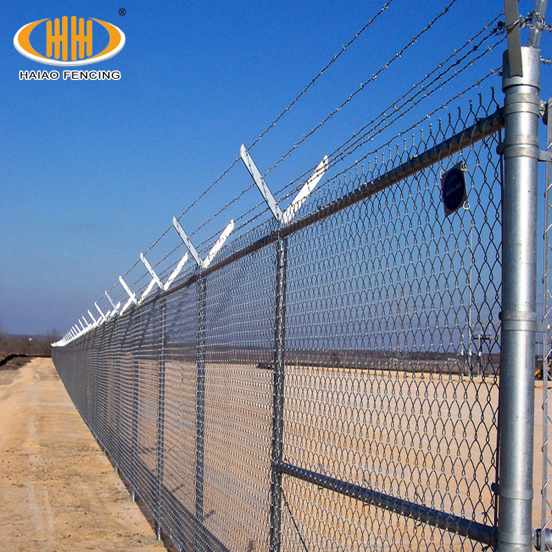 OEM&ODM factory supply 6feet galvanized chain link fence 100 ft roll with the barbed wire