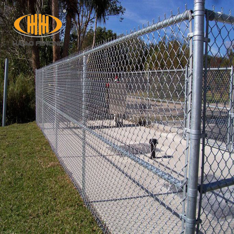 Hot sale galvanized steel 8 foot chain link fence garden cyclone wire fence for sale