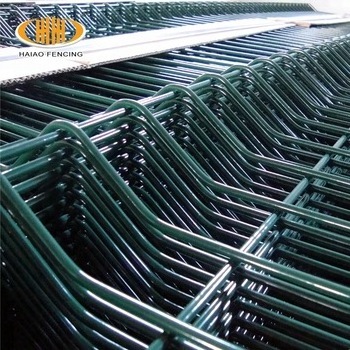 ECO Friendly fence designs PVC coated 3D curved welded wire mesh fence for sale