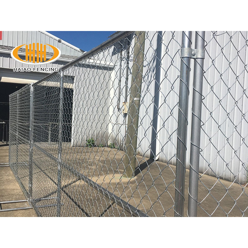 6' high x 10' long chain link portable panels used temporary fences for construction