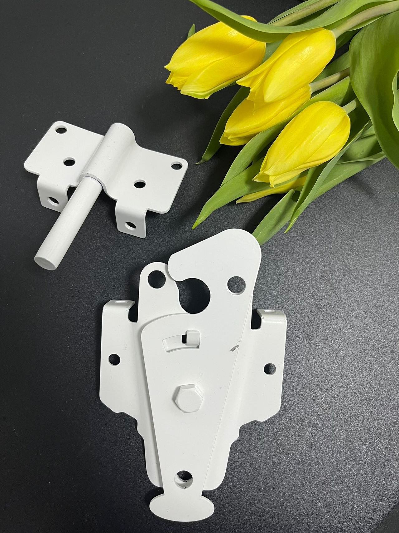 Gate Latch for Wooden Fence Heavy Duty Self Locking Gate Latch Hardware for Pool/Garden Gate Safety Latch  for Vinyl/Wood Fence