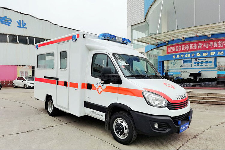 Mobile CT stroke ambulance emergency equipment ICU iveco diesel ambulance vehicle with respirateur medical