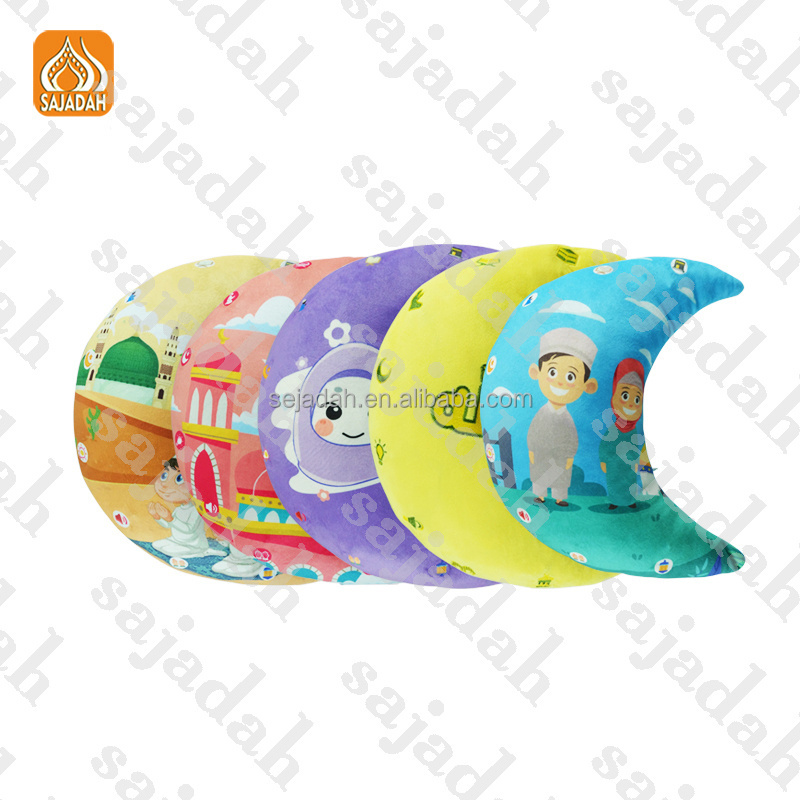 Cute Baby Toys PO-Moon Arabic Language Muslim Portable Coran Sleep Pillow With Light For Kids