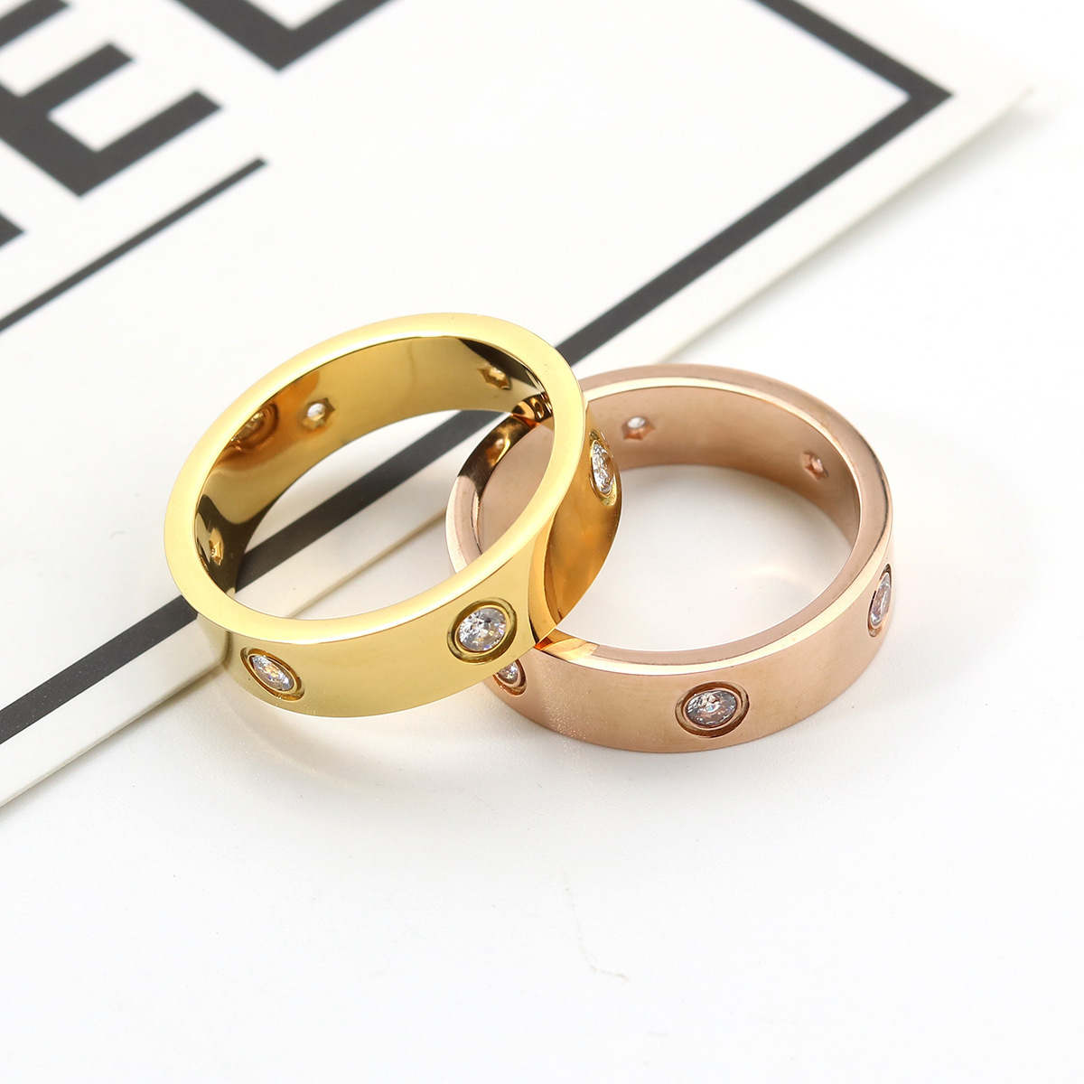 2022 New Arrivals Hot Sales Stainless Steel Classic Screw Love Ring Gold Ring For Men Nail Ring