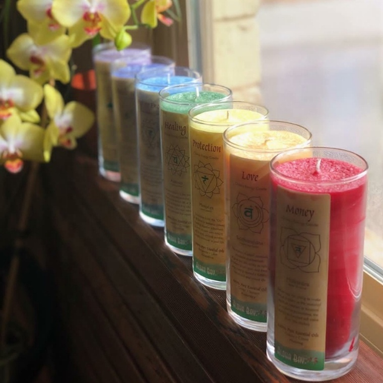 Wholesale 7 Days Rainbow Church Religious Energy Spirit Glass Scented Chakra Candle