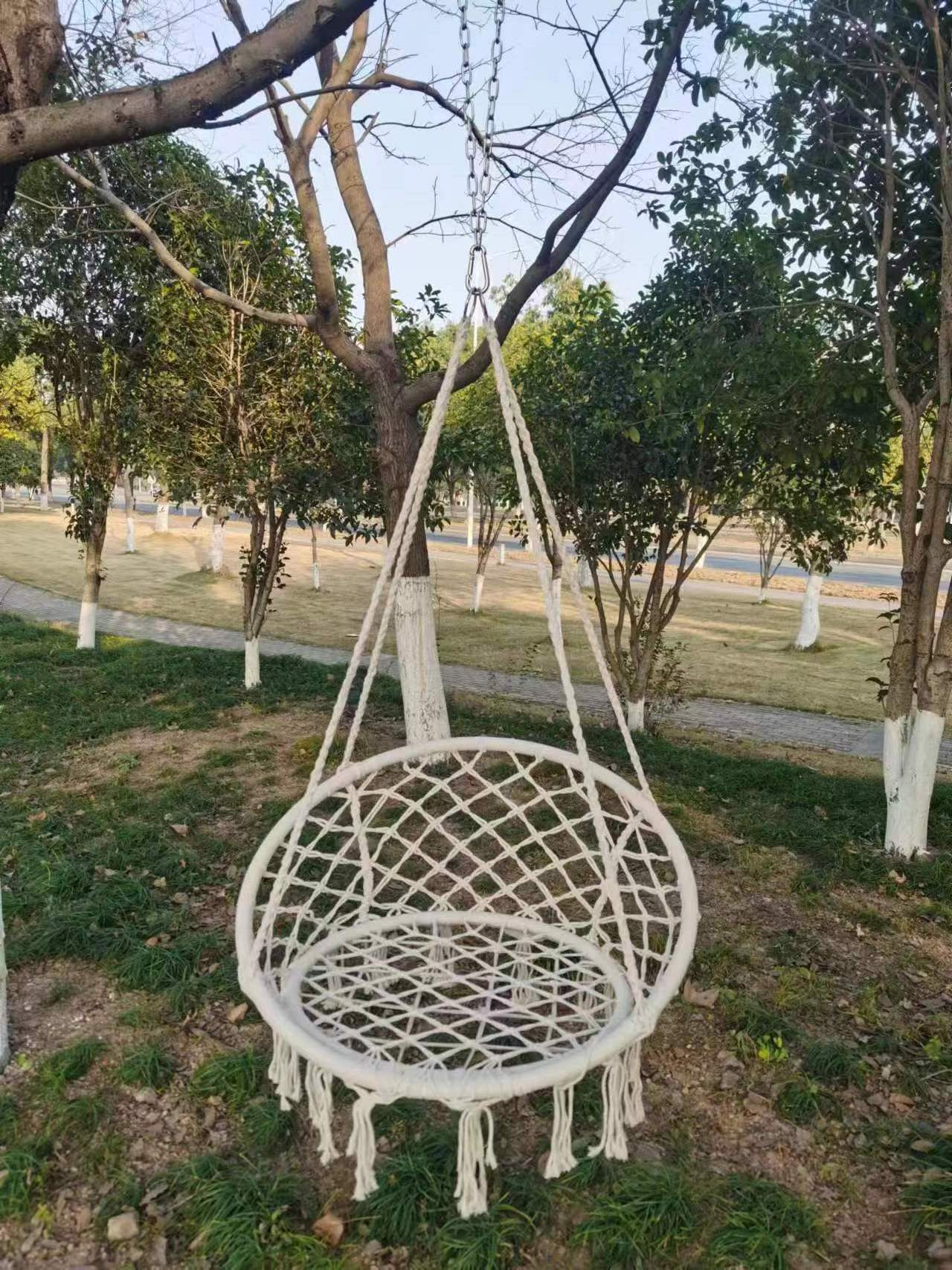 Wholesale Cheap Nordic Style Heavy duty 330 Lbs Round Hanging Chair Macrame Fringe Patio Swing Hammock Cotton Rope hammock Swing