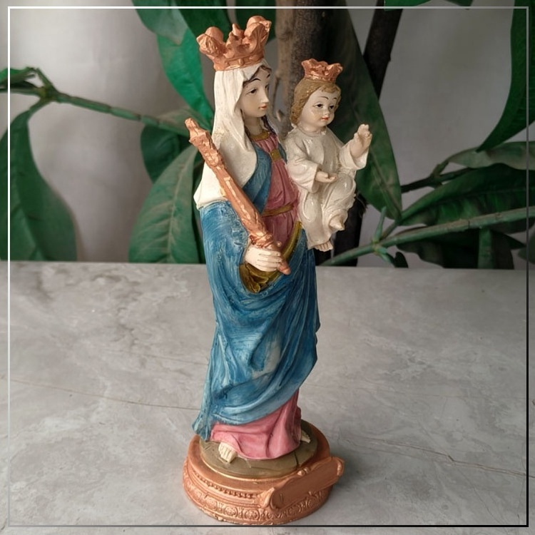 Customized Resin crown Virgin Mary holds torch and baby Jesus figurine statue decoration gift