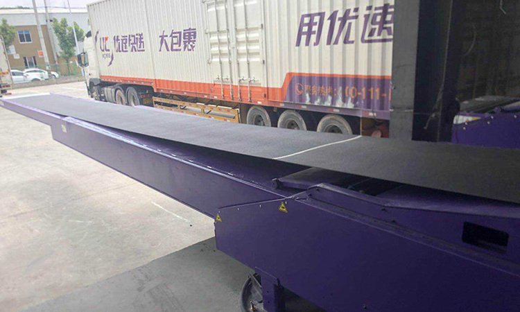 mobile Telescopic Belt Conveyor automatic 20 & 40ft truck container loading and unloading machine