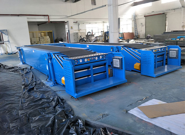 mobile Telescopic Belt Conveyor automatic 20 & 40ft truck container loading and unloading machine