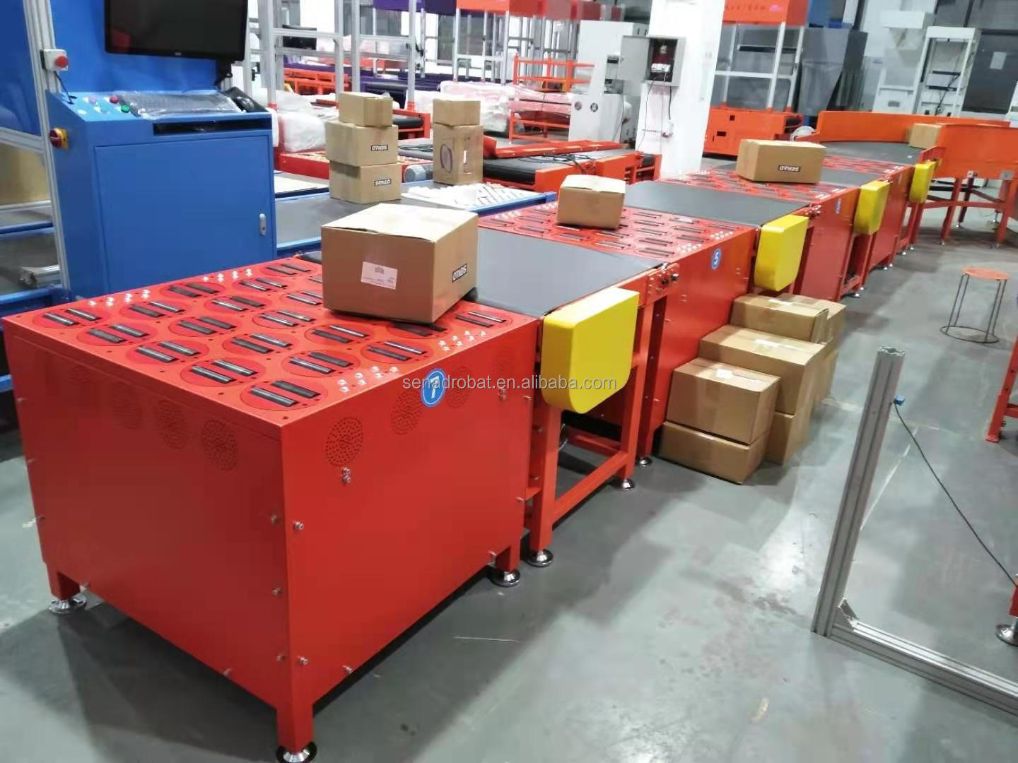 Automatic Parcel Sort Machine In Ecommerce Logistics Distribution Center Wheel Switch Sorter