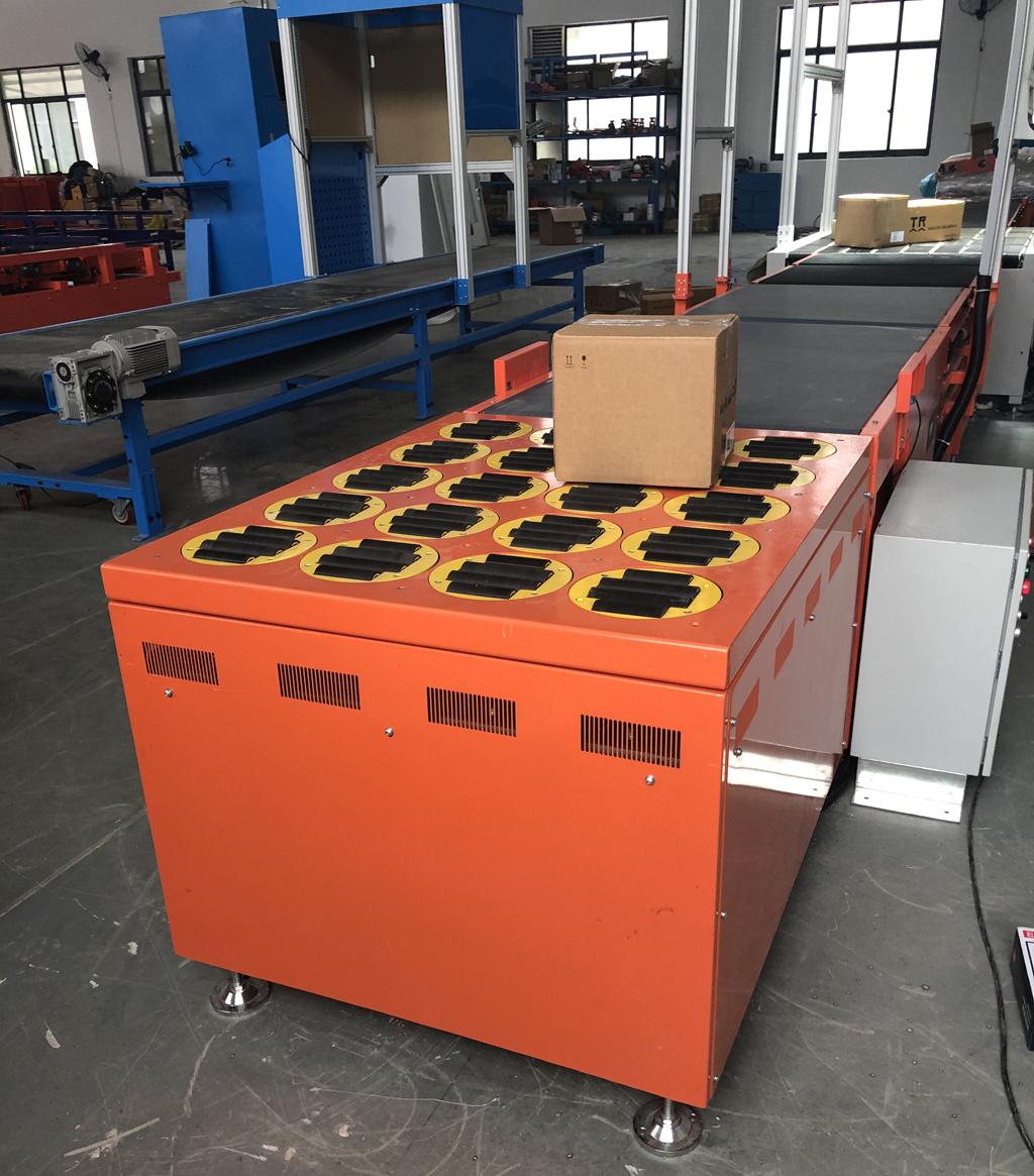 Automatic Parcel Sort Machine In Ecommerce Logistics Distribution Center Wheel Switch Sorter