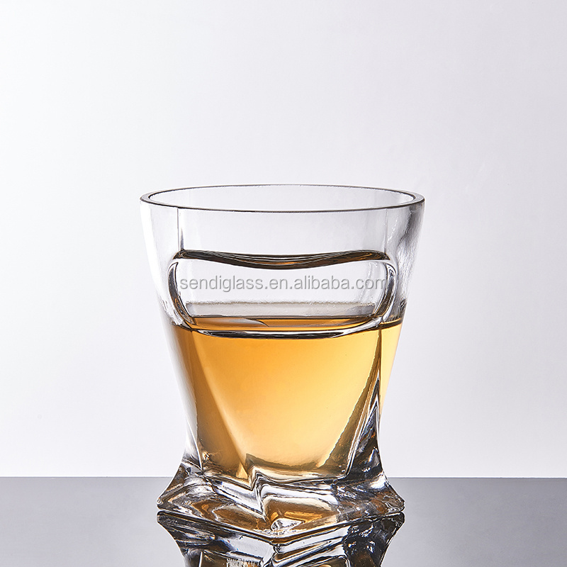 Crystal clear 300ml Round Twisted Whiskey glass With Cigar Holder