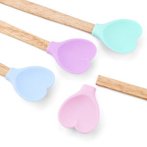 Custom Eco-friendly Silicon Brush Handle Kitchen Mini Striped Heart Shape Silicone Spatula for Cooking