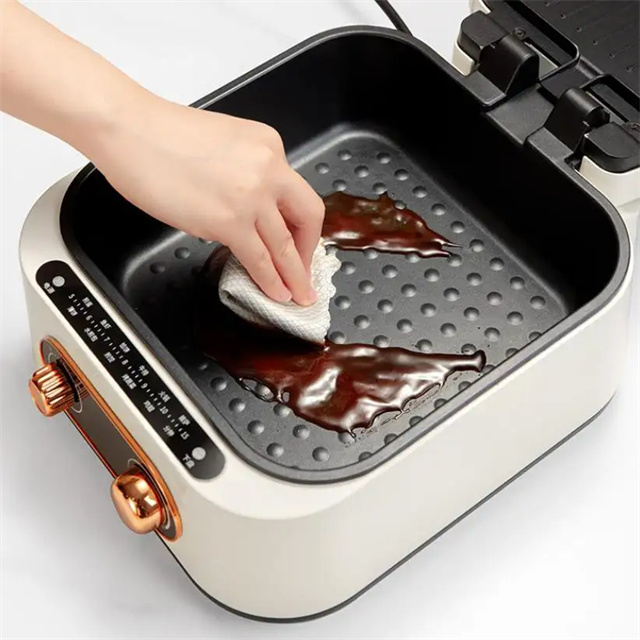 Multifunction Portable Home Foldable Non-Stick Split Pot 2 in 1 Electric Hot Pot BBQ Grill Smokeless Barbecue Pan