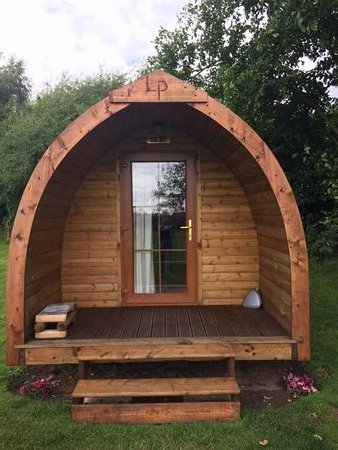 Boat shape Arch shape tiny house/wooden cabin/camping pod for vacation and hiking uses