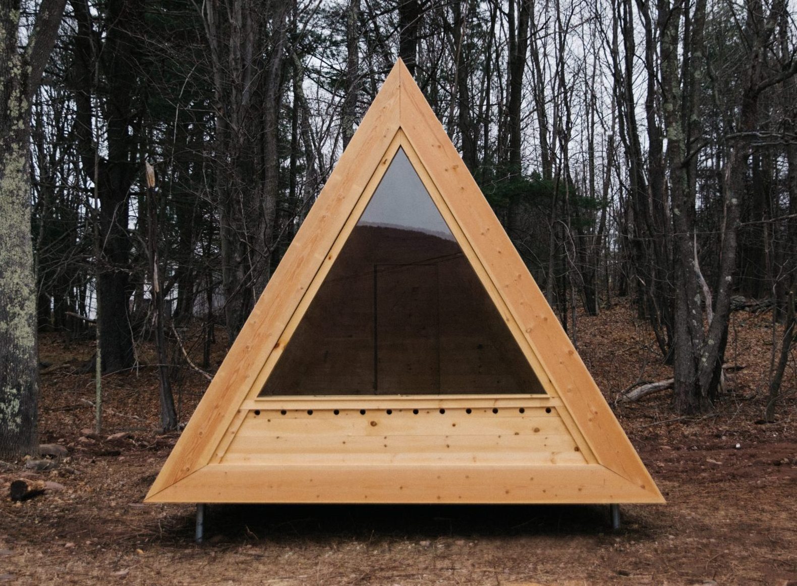 Triangle shape  wood made of small cabin /tiny house/ triangle house for camping